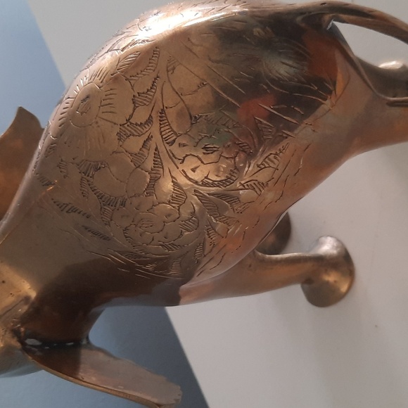 Vintage Brass Elephant decor - Picture 2 of 5